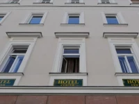 Center Hotel Ljubljana 2*