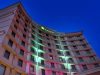 Holiday Inn Dallas Market Center 3*