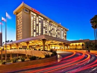 Los Angeles Airport Marriott 3*
