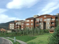 Crestview Condominiums 3*