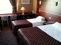 Brit Hotel Akwaba 2*