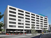 Courtyard Zurich Nord 4*