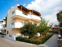 Horizon Beach Hotel And Stelios Family Rooms 3*