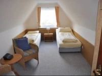 Rantum Dorf - Ferienappartments im Reetdachhaus 3 1*