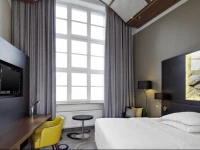 Sheraton Hannover Pelikan Hotel 4*