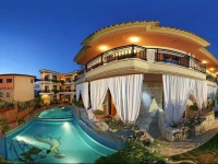 Giannis & Foteini 1*