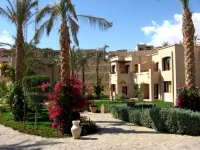 Tamra Beach Resort 5*