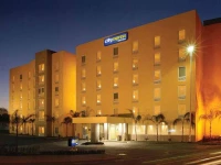 City Express Leon 4*