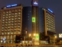 Hotel Yangon 3*