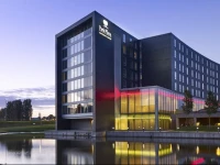 Park Plaza Amsterdam Airport 4*