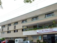 West Plaza By The Sea 3*