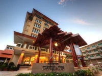 Piyaporn Pavilion Hotel 3*