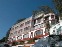 Hill Queen Mussoorie 2*