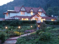 Earls Court Hotel Nainital 3*