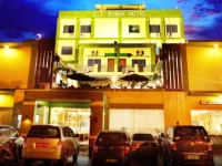 Bunda Hotel Padang 2*