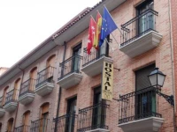 Hostal Complutense 2*
