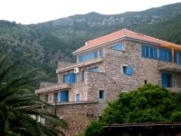 Altomare Apartment  3*