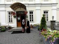 Svyato-Uspenskoi Pochayevskoi Lavry (strannopriimnaya) 2*