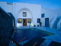 Santorini Luxury Villas 5*