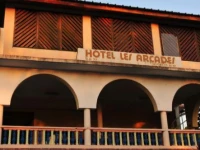 Les Arcades 2*