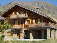 Chalet Abelsonite