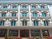 The Magnaura Palace Hotel 2*