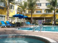 Holiday Inn Express Garden Grove 2*