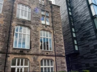 Luxury Quartermile Self Catering Apartment 2*