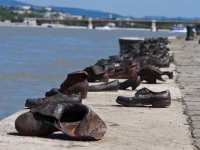 Kings Court City Apartments 1*