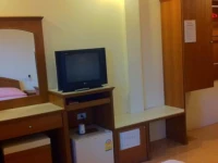 Black & White Bungalows 2*