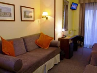 Best Western Carlos V 3*