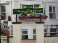 Cricklewood Lodge Hotel 3*