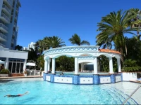 Bel Air on Broadbeach 4*