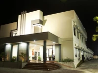 Tirta Kencana Hotel & Garden Resto 1*