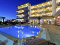 Trianta Hotel Apartments 2*