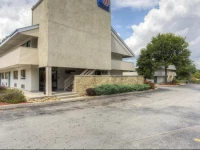 Motel 6 Knoxville North 1*