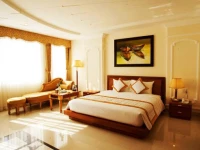 Tan Hoang Long Hotel 2*