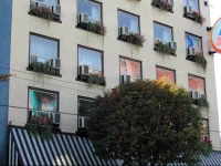 HI Vancouver Central 1*