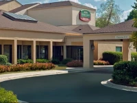 Courtyard Charlotte Arrowood 3*