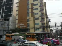 Diamond Bangkok Apartment 2*