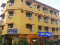 Yellow Mansion Hotel 1*