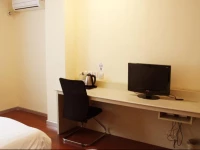 Hanting Express Beijing Sanlihe 1*