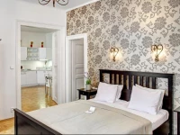 Royal Route Mansions 4*