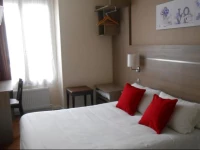 Hotel de Paris Montmartre 2*