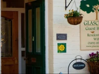 Glascoed Guest House 3*