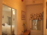 Caledonia Guest House 4*