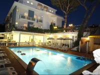 Hotel Villa dei Fiori 3*