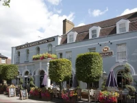 Coach & Horses Hotel 3*