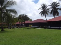 Twin Peaks Island Resort 2*