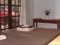 Horseshoe Pass Holiday Lets 2*